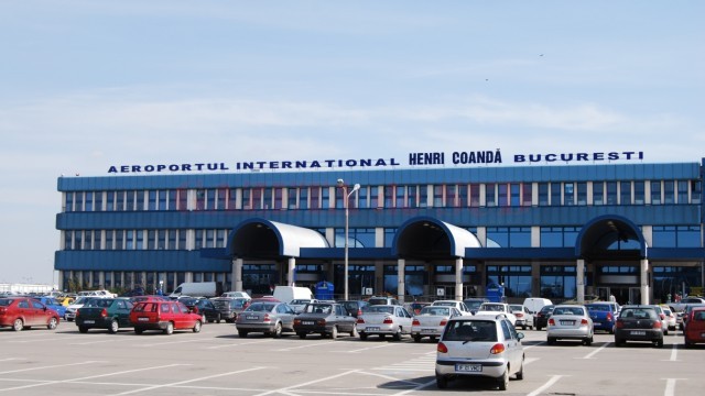 Călătorii vaccinați au un regim special la sosirea pe aeroportul Henri Coandă