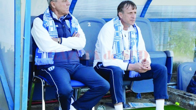 Sorin Cârţu şi Emil Săndoi trebuie să găsească rapid soluţii pentru redresarea echipei