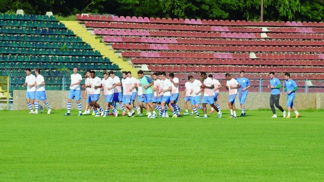 Jucătorii Craiovei au intrat pe ultima sută de metri privind pregătirea noului sezon competiţional (Foto: Alexandru Vîrtosu)