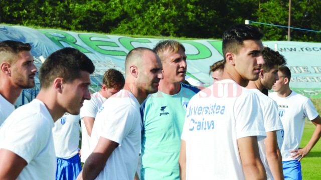Emil Săndoi va comanda de luni antrenamentele pe plan local (Foto: Alexandru Vîrtosu)