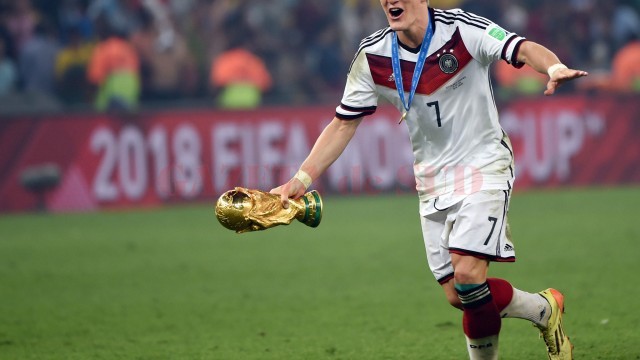 Bastian Schweinsteiger va evolua în Premier League