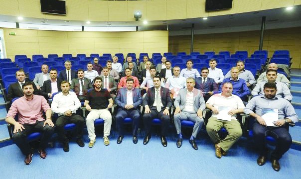 Noua generaţie de antrenori şcoliţi după manualele de la UEFA