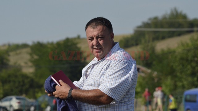 Florin Spânu este mulţumit de modul cum joacă formaţia CSO Filiaşi (foto: Alexandru Vîrtosu)