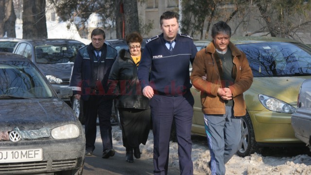 Cei doi inculpați au fost reținuți pe 16 februarie 2012 de către procurorii Pachetului de pe lângă Tribunalul Dolj (Foto: arhiva GdS)