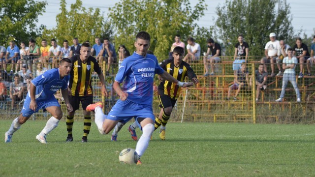 Fotescu a fost necruțător la penaltiuri în meciul cu CSU II Craiova (foto: Alexandru Vîrtosu)