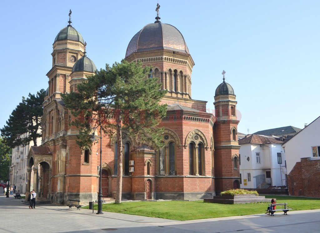 Biserica ia noi măsuri: Fără oameni la slujbe