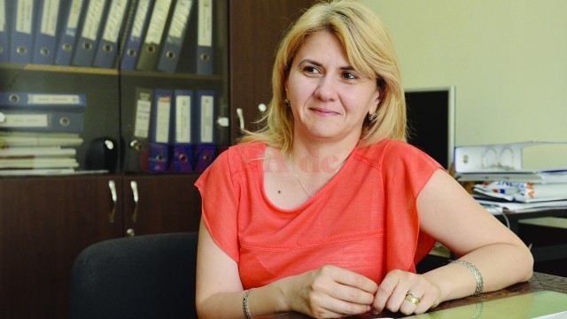 Prof. dr. Luminița Popescu, directoarea Centrului Județean pentru Excelență Dolj (Foto: Lucian Anghel)