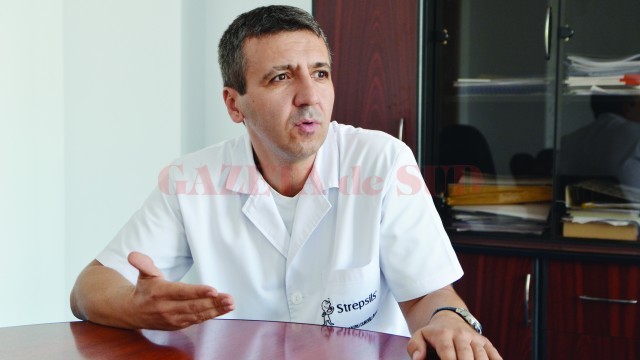 Dr. Bogdan Fănuță, managerul SJU, vorbește despre problemele unității medicale (Foto: Lucian Anghel)