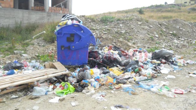 Firma Urban se va ocupa de ridicarea gunoiului din Rânca (Foto: Eugen Măruţă)