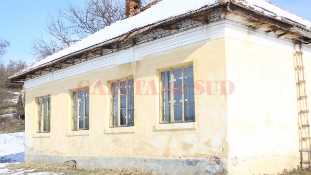 Școala primară Piscani din comuna Brădești a fost închisă pentru că a rămas  cu un singur școlar (Foto: Arhiva GdS)