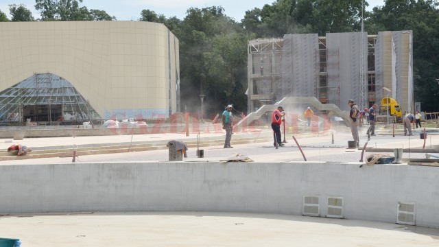 O parte dintre infracţiunile din dosarul „Water Park“ s-au prescris. Trei inculpaţi, condamnaţi cu executare