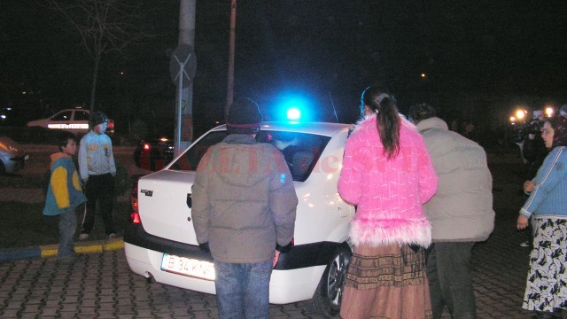 Ion Dinu a fost acuzat că, în decembrie 2007, a provocat un scandal în urma căruia mai mulți romi au fost răniți, iar o stație peco și o mașină a polițiștilor au fost distruse (FOTO: Arhiva GdS)