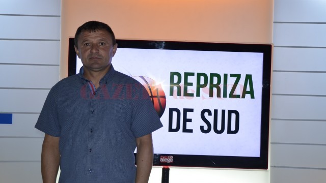 Gigi Ciurea a preluat echipa CS Podari (foto: Alexandru Vîrtosu)