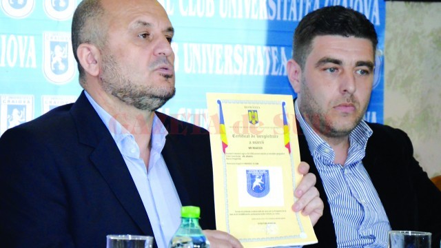 Adrian Mititelu (stânga) a pierdut „leul“ deşi îl înregistrase la OSIM (Foto: Alexandru Vîrtosu)