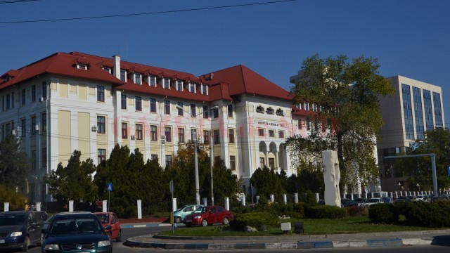 La Universitatea de Medicină și Farmacie din Craiova se derulează alegeri pentru a stabili conducerea pe perioada 2016-2020 (Foto: Lucian Anghel)
