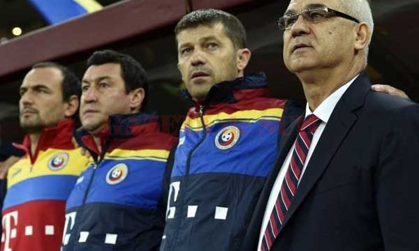Anghel Iordănescu şi secunzii săi vor conduce România şi la EURO 2016