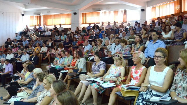 Directorii din mai multe școli din Dolj au la clase profesori cu note sub 5 la examenul  național de titularizare (Foto: Arhiva GdS)
