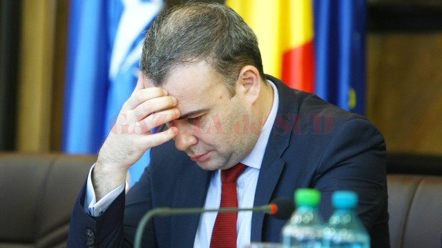 Procurorii anticorupție susțin că fostul ministru Darius Vâlcov a primit șpăgi de peste patru milioane de lei de la administratorii unor societăți comerciale (Foto: click.ro)