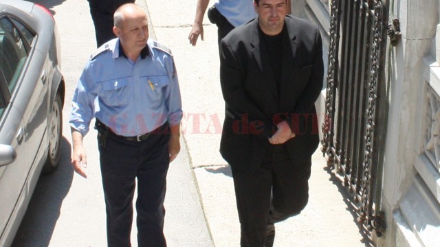 Bogdan Diaconescu a fost arestat preventiv în iunie 2010, iar în ianuarie 2014 a fost condamnat într-un dosar de corupție (Foto: Arhiva GdS)