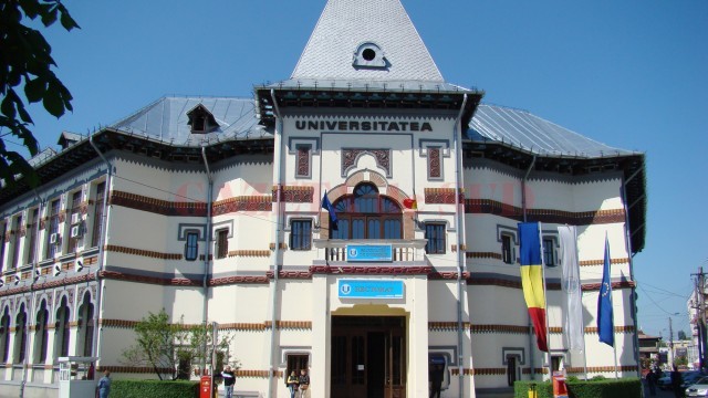 Universitatea „Constantin Brâncuşi“ din Târgu Jiu  se implică în sport (Foto: Eugen Măruţă)