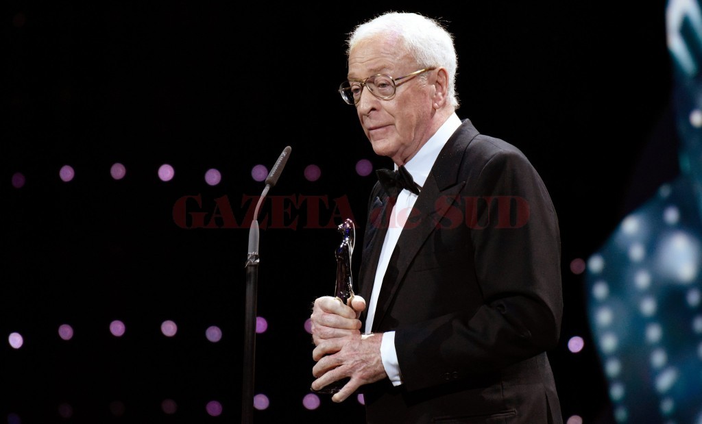 Michael Caine spune adio actoriei