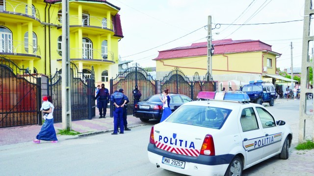 Pe 9 mai 2014, după prinderea în flagrant, procurorii DNA au făcut o percheziție la locuinţa lui Nixon de pe strada Alexandru cel Bun din Craiova (Foto: Arhiva GdS)