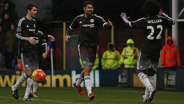 Diego Costa (centru), Willian şi Oscar au adus primul succes pentru Chelsea în 2016