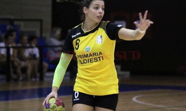 Maria Gavrilă a jucat în acest sezon la CSM Ploiești (foto: Handbalvolei)