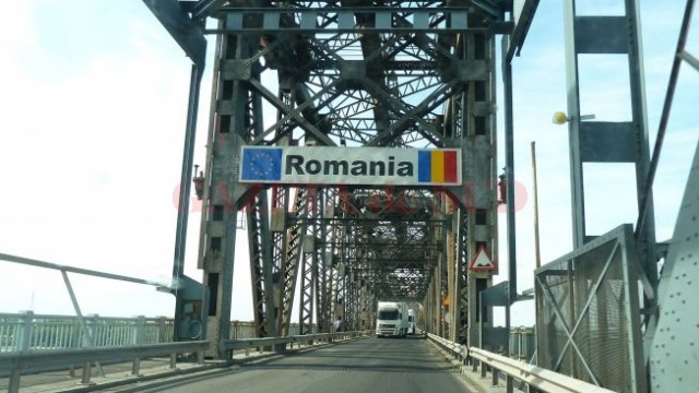 Taxa de pod la Giurgiu-Ruse se va putea plăti electronic