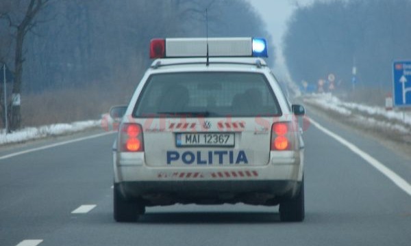Şofer prins conducând cu 203 kilometri pe oră 