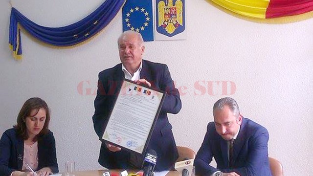 Ion Călinou, preşedintele CJ Gorj, a prezentat acordul de înfrăţire