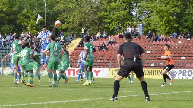 Andrei Ivan a marcat un gol superb cu capul (foto: Alexandru Vîrtosu)