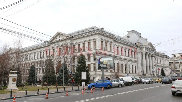 Universitatea din Craiova a numit directori interimari pentru șase departamente, până la validarea alegerilor