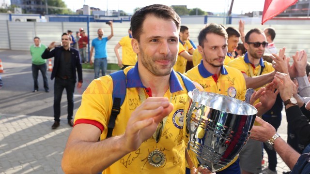 Laurențiu Lică va juca și în sezonul viitor pentru echipa SCM-U Craiova (foto: Claudiu Tudor)