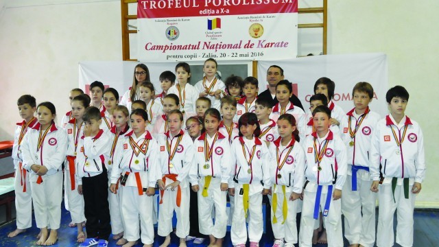 Micuţii karateka de la Clubul Sportiv Washi s-au remarcat din nou, la Campionatul Naţional de la Zalău