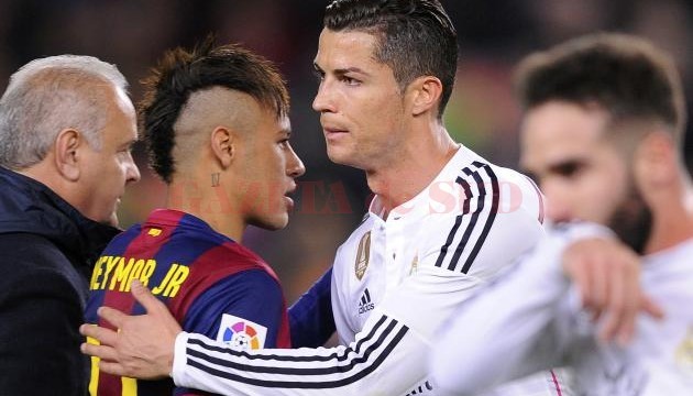 Neymar (în roșu și albastru) a recunoscut superioritatea lui Ronaldo