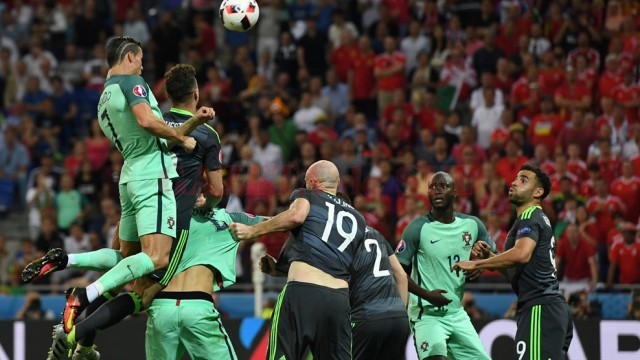 Cristiano Ronaldo a deschis drumul Portugaliei spre finala CE cu o lovitură de cap imparabilă (foto: uefa.com)