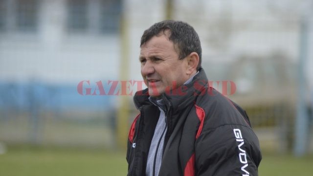 Gigi Ciurea a preluat echipa CSO Filiaşi (foto: Alexandru Vîrtosu)