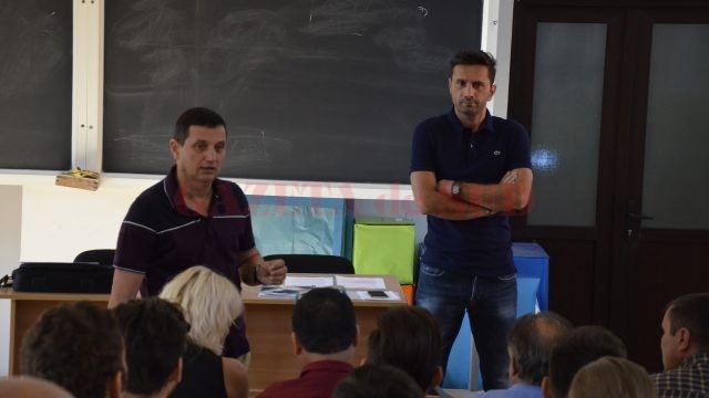 Marian Ezaru şi Sebastian Colţescu s-au făcut înţeleşi de cei din bănci (foto: Alexandru Vîrtosu)