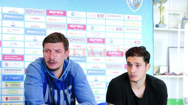 Vuksanovic (stânga) și Aktas consideră că echipa craioveană are forța să elimine Piteștiul din Cupă (Foto: Lucian Anghel)