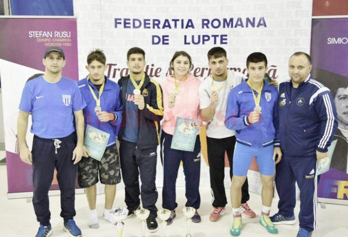 Luptătorii de la CS Universitatea au dominat competiția din Capitală, cucerind trei medalii de aur și două de argint