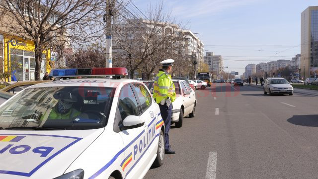 Poliţiştii au organizat acţiunea în zonele aglomerate de pe Calea Bucureşti