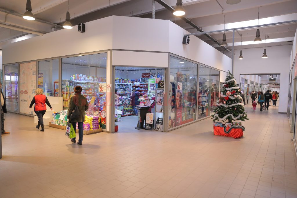 Pelendava Shopping Center_1