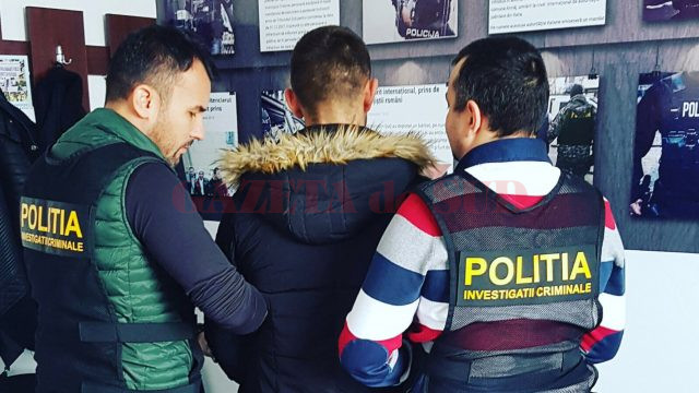 Cetățeanul albanez a fost prins de polițiști în Craiova, urmând să fie extrădat în Italia (Foto: IPJ Dolj)