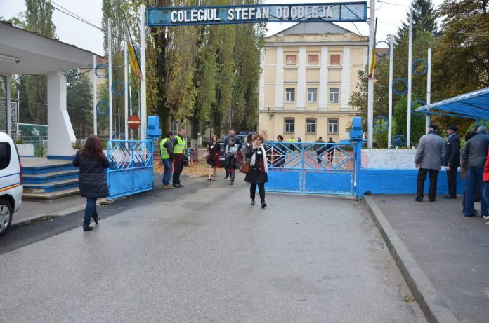 Vineri s-au afișat rezultatele finale ale concursului pentru funcțiile de director și director adjunct din unitățile de învățământ.
