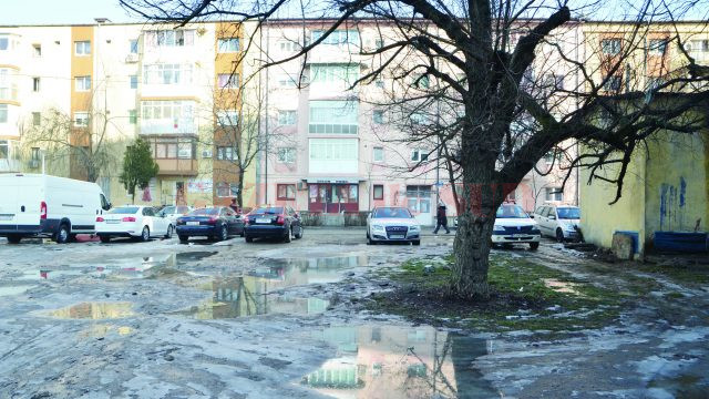 Terenul tranzacționat cu scandal în Brazda lui Novac este folosit acum ca parcare
