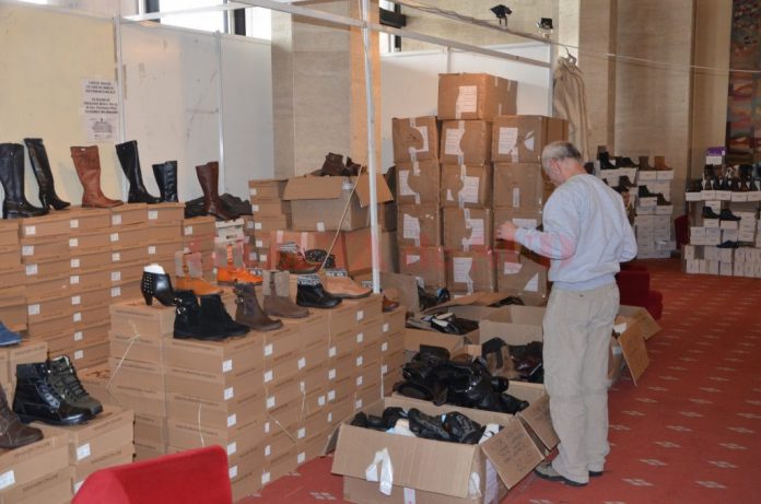 La edițiile de primăvară ale Contex, firmele aveau, în trecut, prețuri de producător. Organizatorii ediției care începe miercuri spun că și acum vor fi astfel de prețuri. (Arhiva GdS)