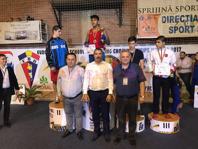 Craioveanul Daniel Dumitru a fost singurul pugilist român care a devenit campion european la competiţia de la Vâlcea (foto: Prosport)