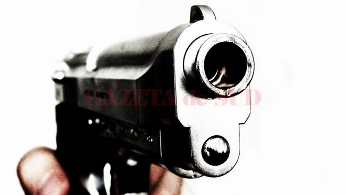 pistol