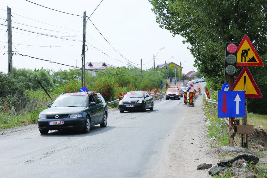 Podul de la Malu Mare a devenit un calvar pentru șoferii care circulă pe DN 55 Craiova - Bechet